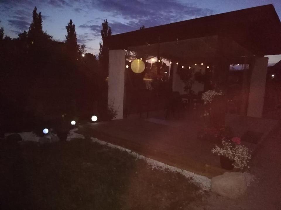 Kullerkupu Guesthouse Kuressaare Eksteriør billede