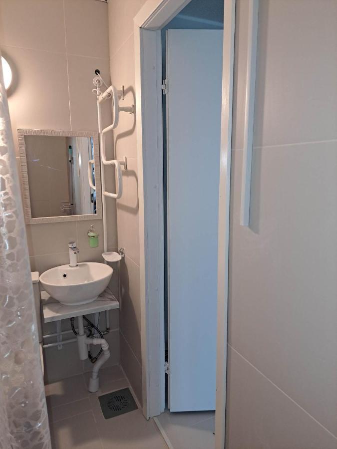 Kullerkupu Guesthouse Kuressaare Eksteriør billede