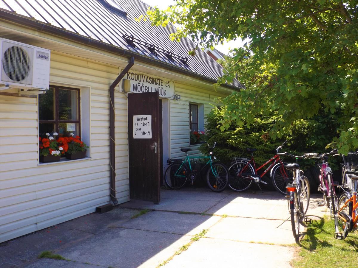 Kullerkupu Guesthouse Kuressaare Eksteriør billede